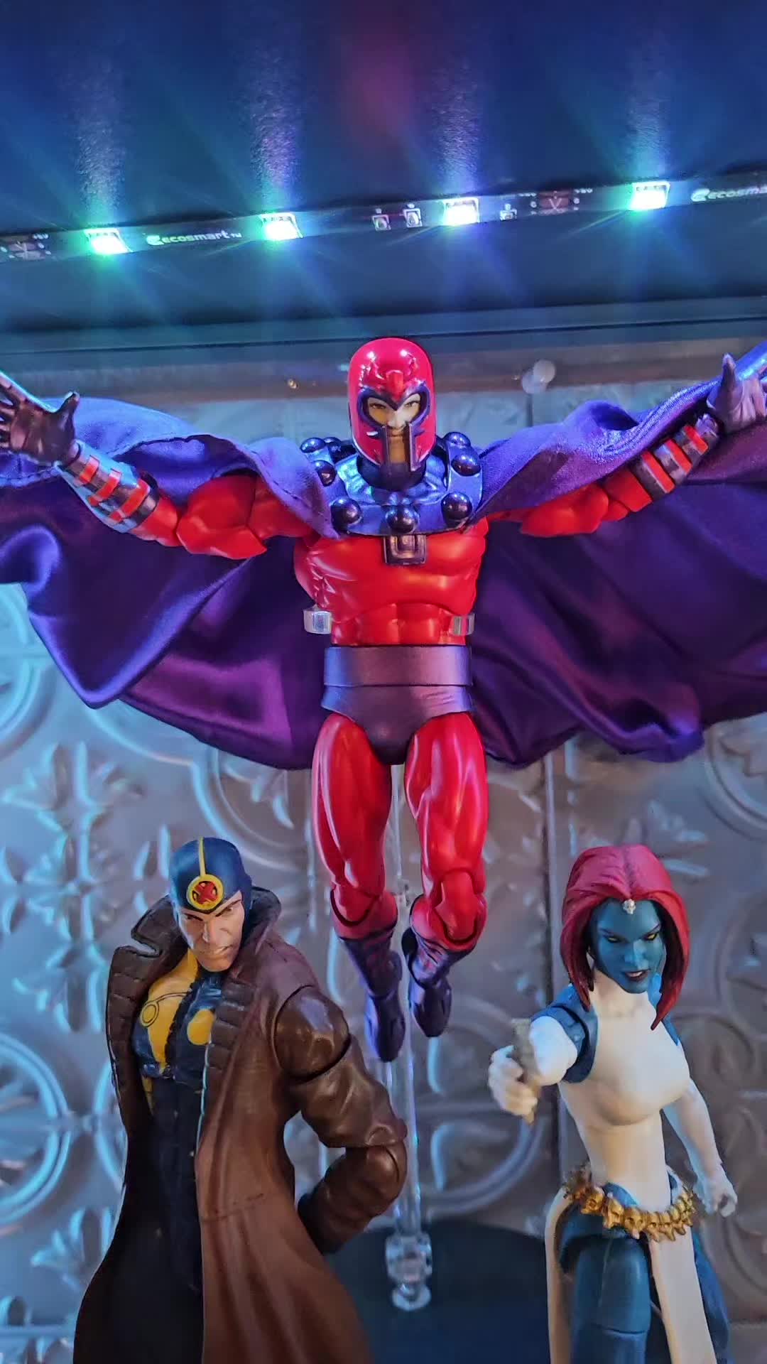 @ActionFigures_Collector