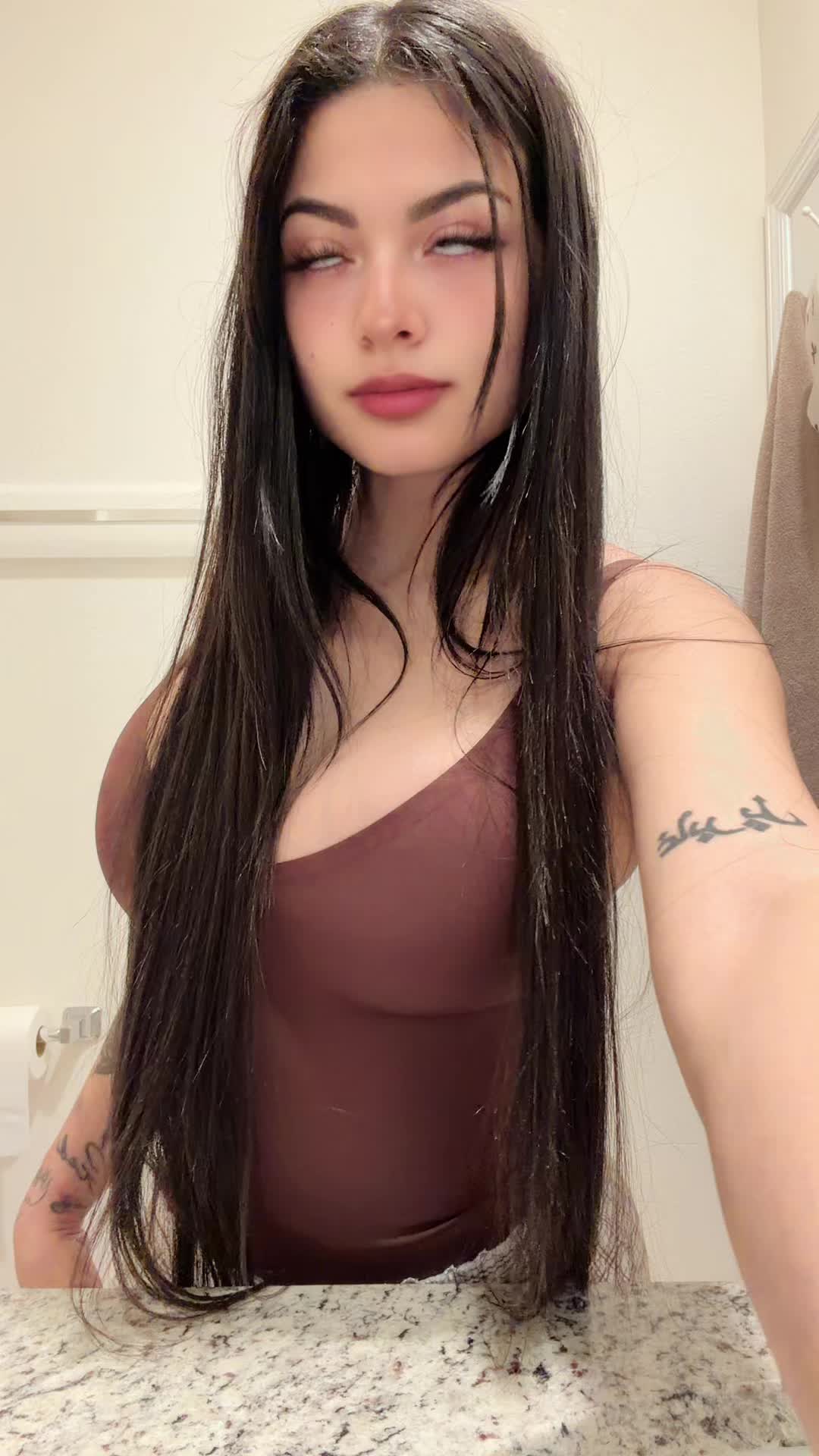 @Judianys