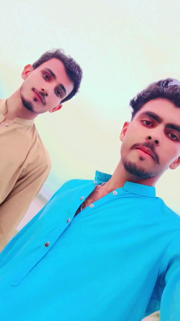 @🇵🇰M K🇦🇪