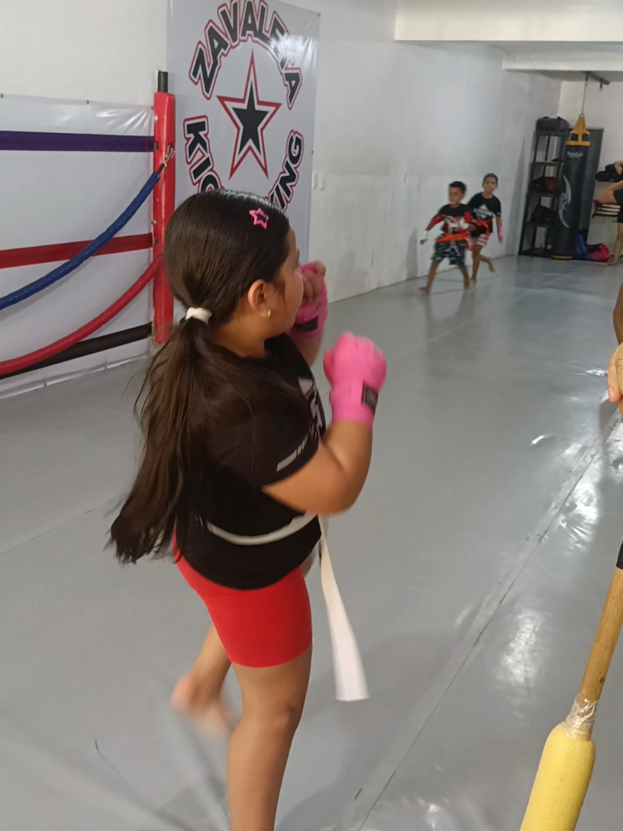 @ZavaletaKickboxing_mma