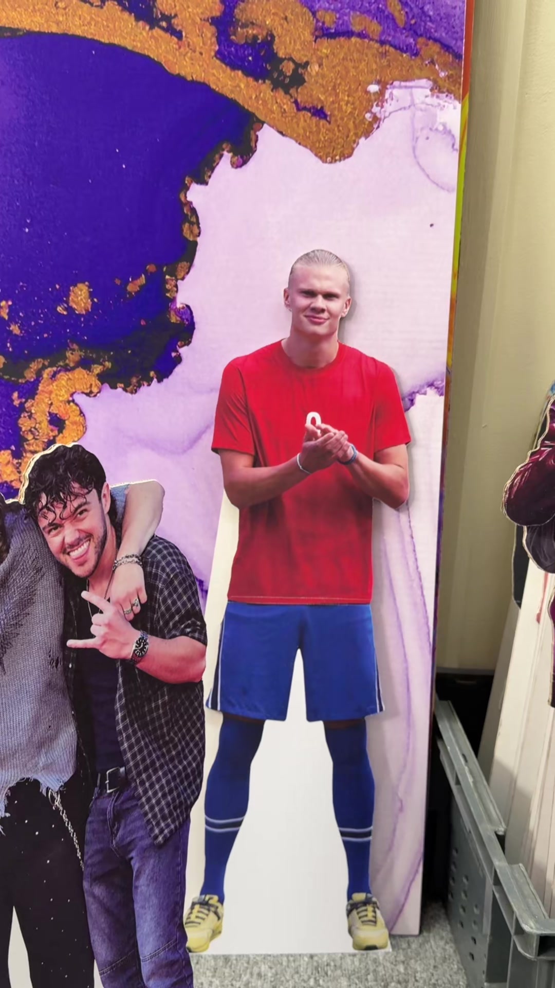@Celebrity Cutouts