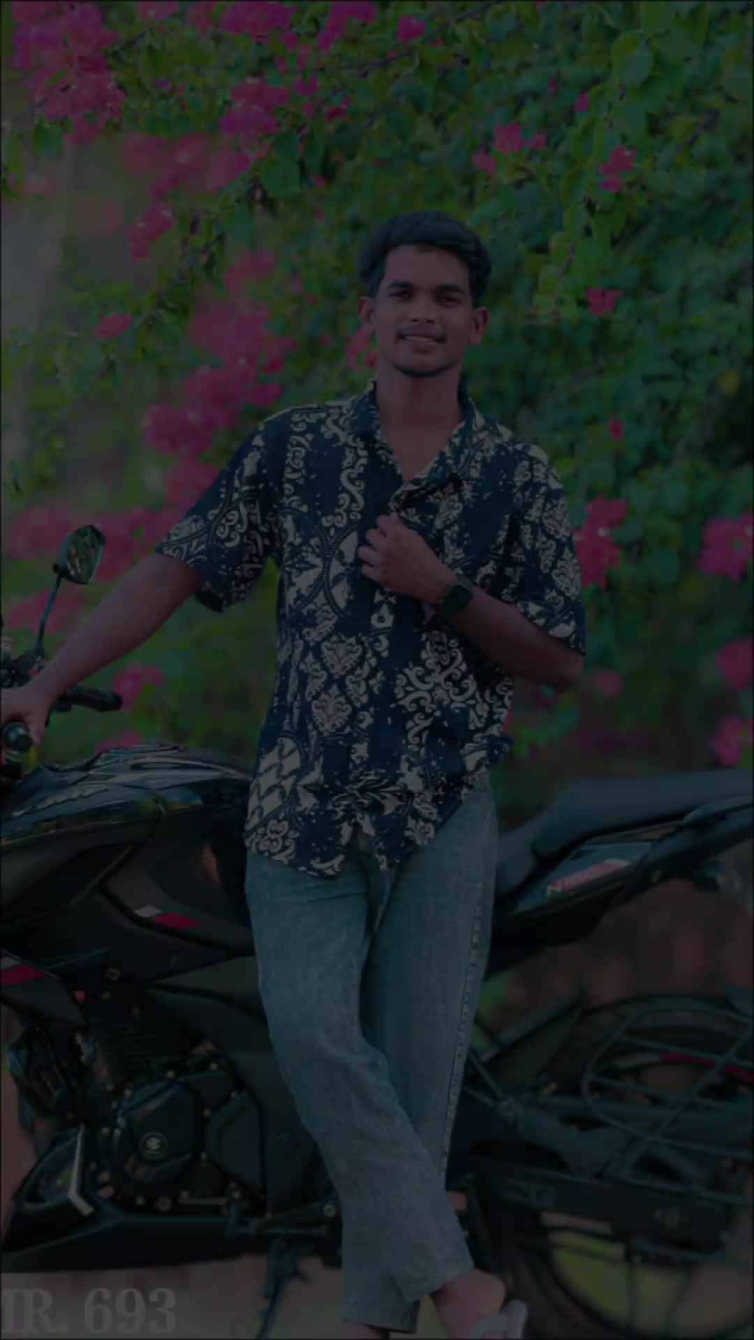 @MR. UNLUCKY🏏693