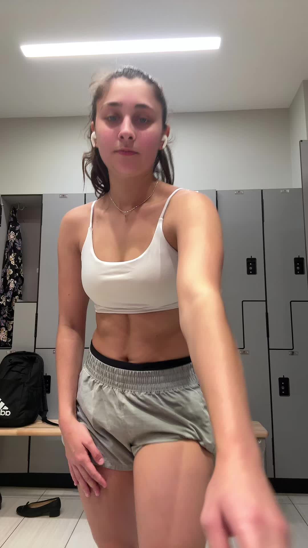 @…
