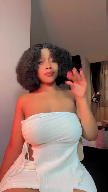 @Curlly_crystallz