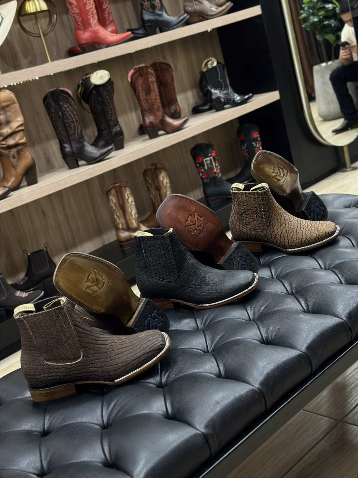 @Lara boots