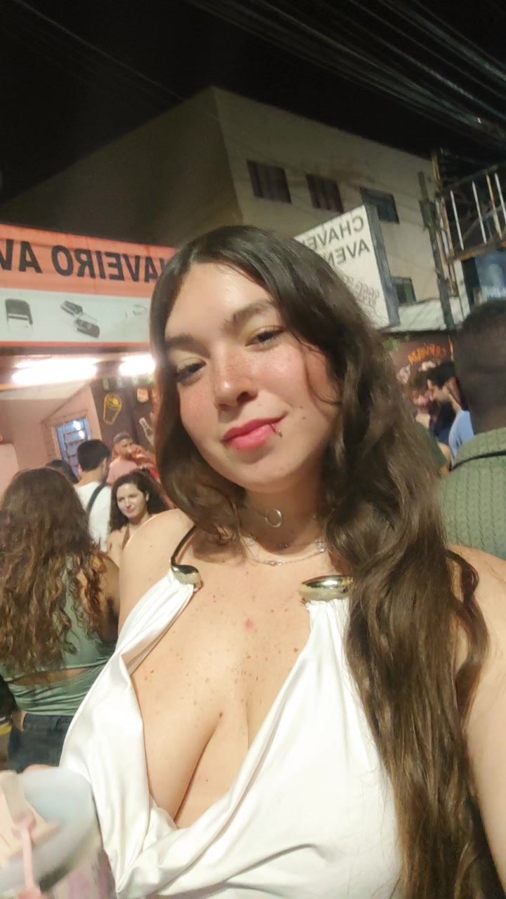 @layla_valeriano