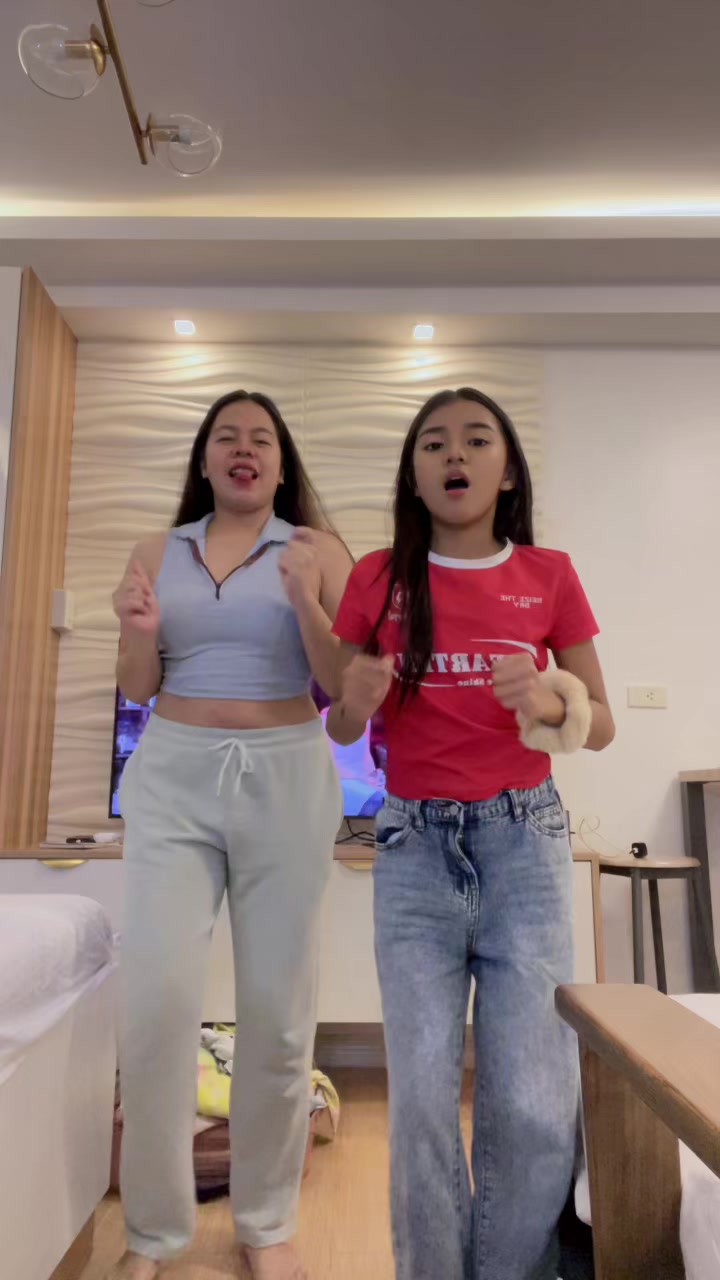 @Khiara