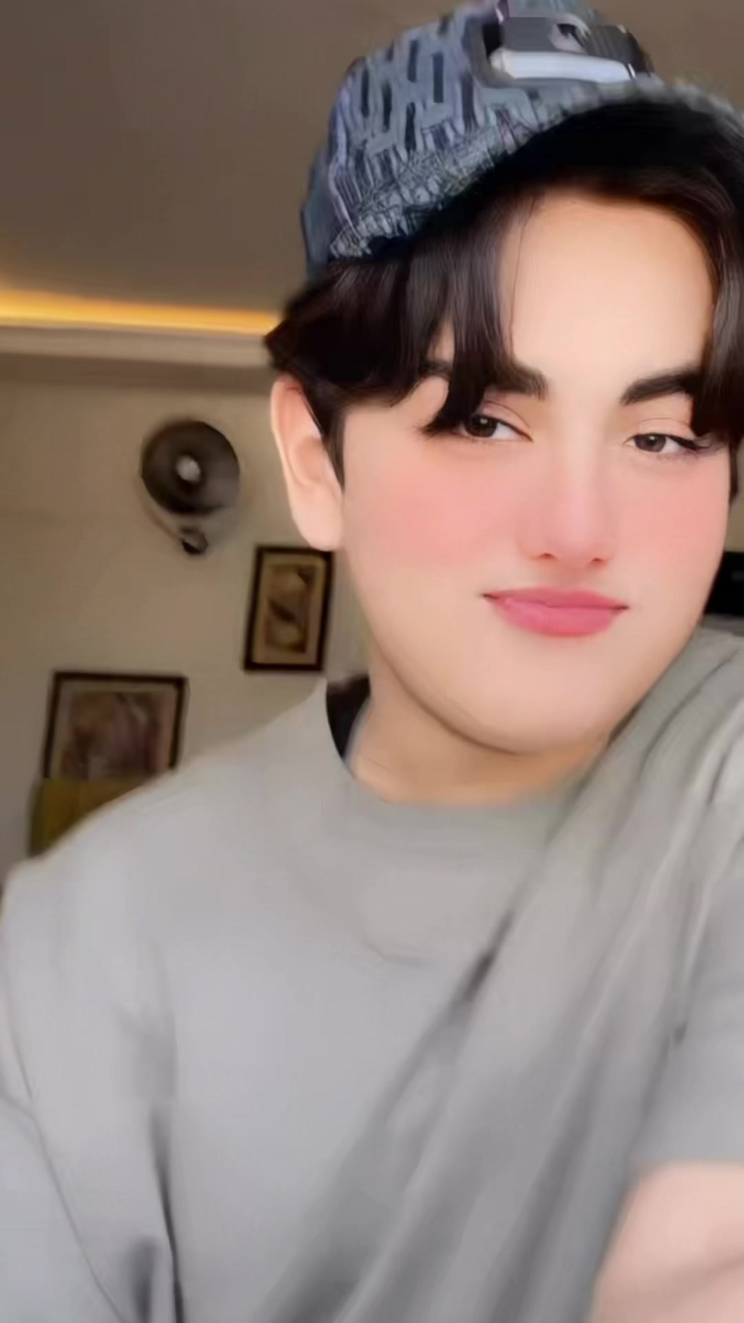 @𝙃𝙚: 𝘼 𝙒𝙊𝙇𝙁 🐺🥵