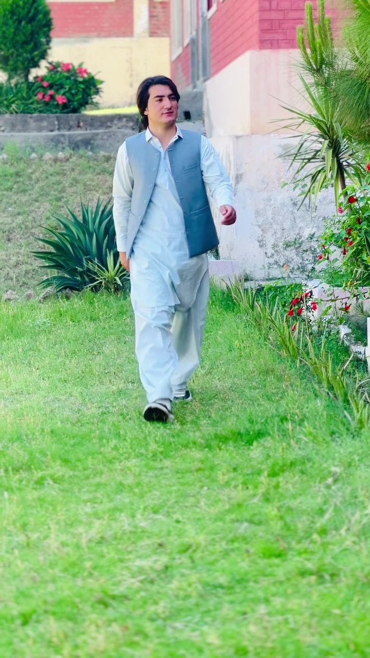 @ᴹᴿ... 𝑭𝒂𝑹𝒎𝒂𝒏🫀