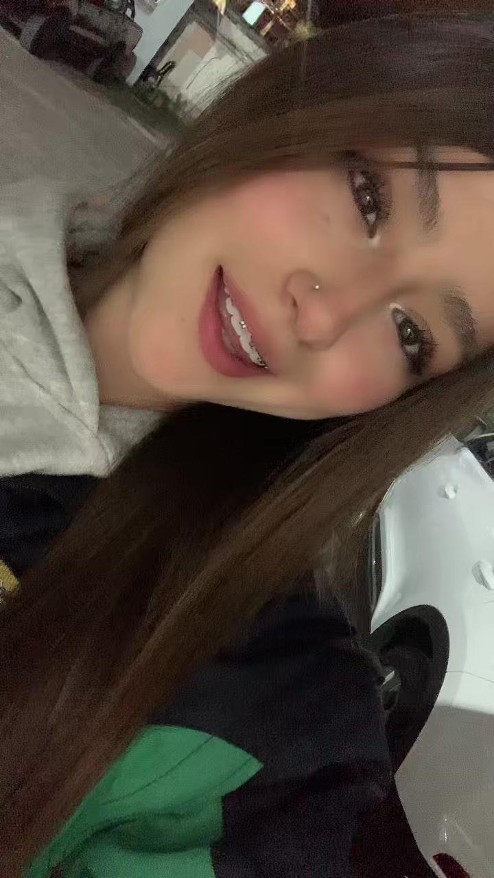 @𝓔𝓿𝓮 🍓