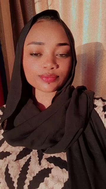 @qweeny_mamu