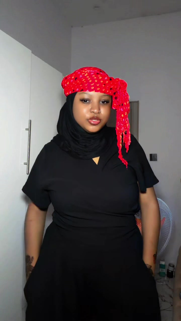 @𝖀𝖒𝖒𝖊𝖊𝖙𝖆𝖍🌸💋