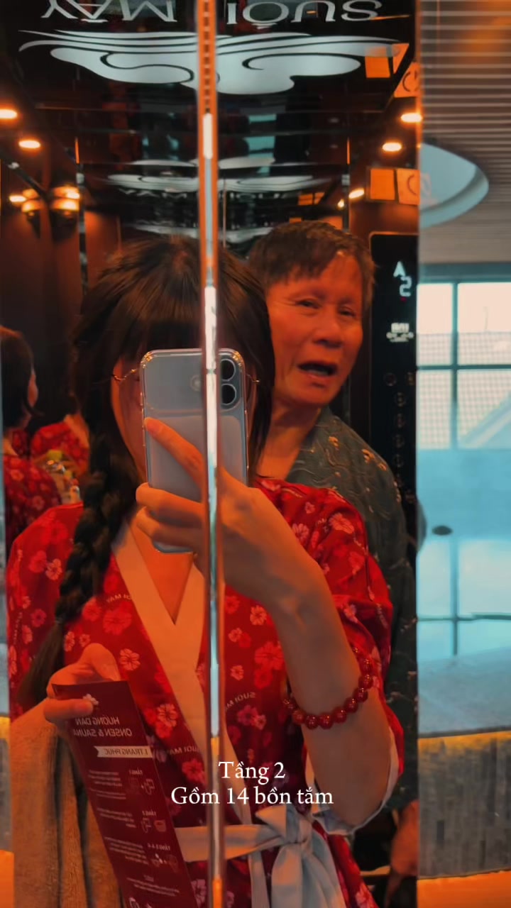 @Thor Th&uacute;i đi dạo 🐰