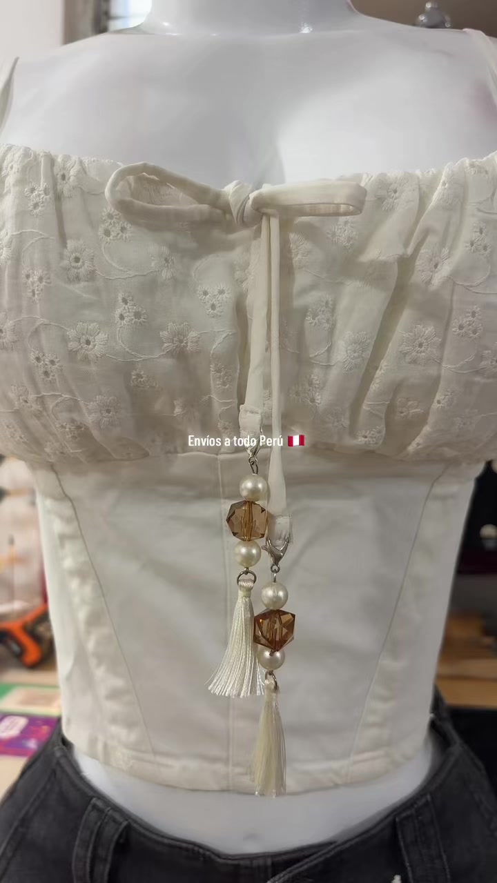@criss closet-boutique