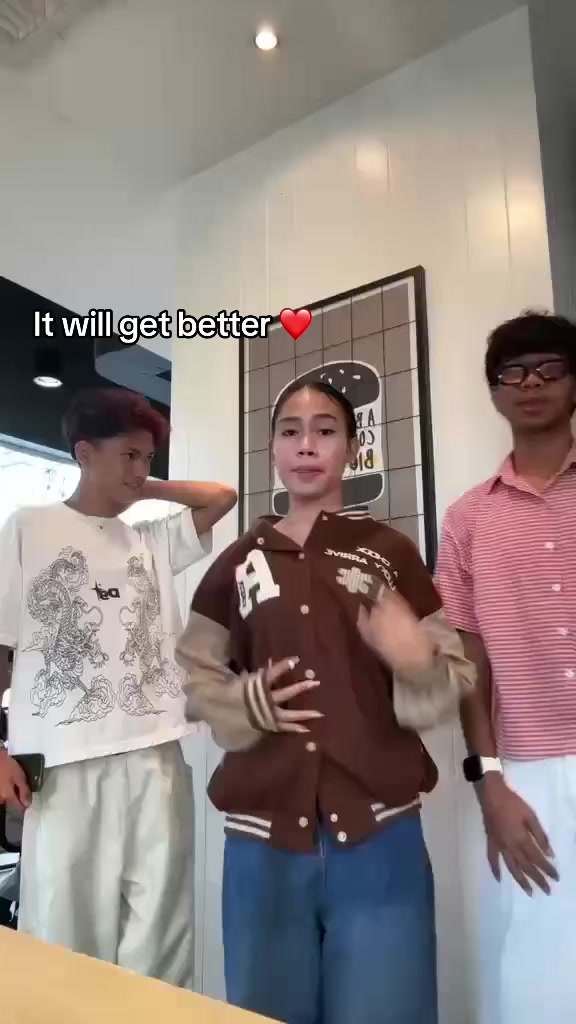 @Mik🏳️⚧️