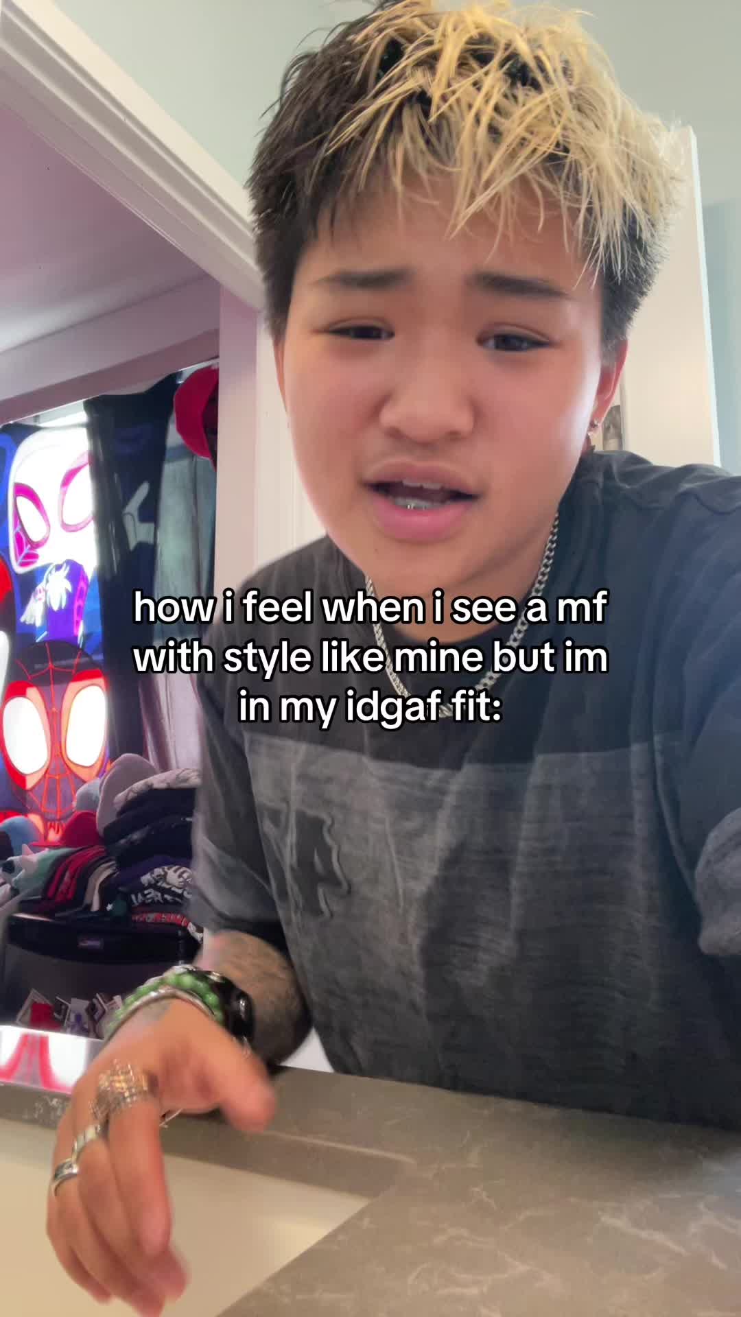 @♱