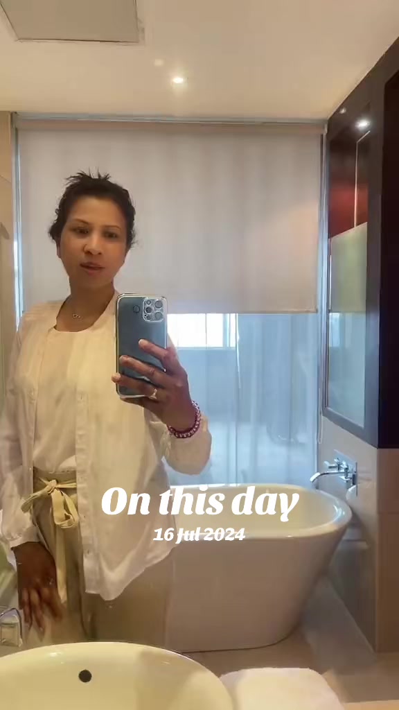@SIMRAN 🇲🇺