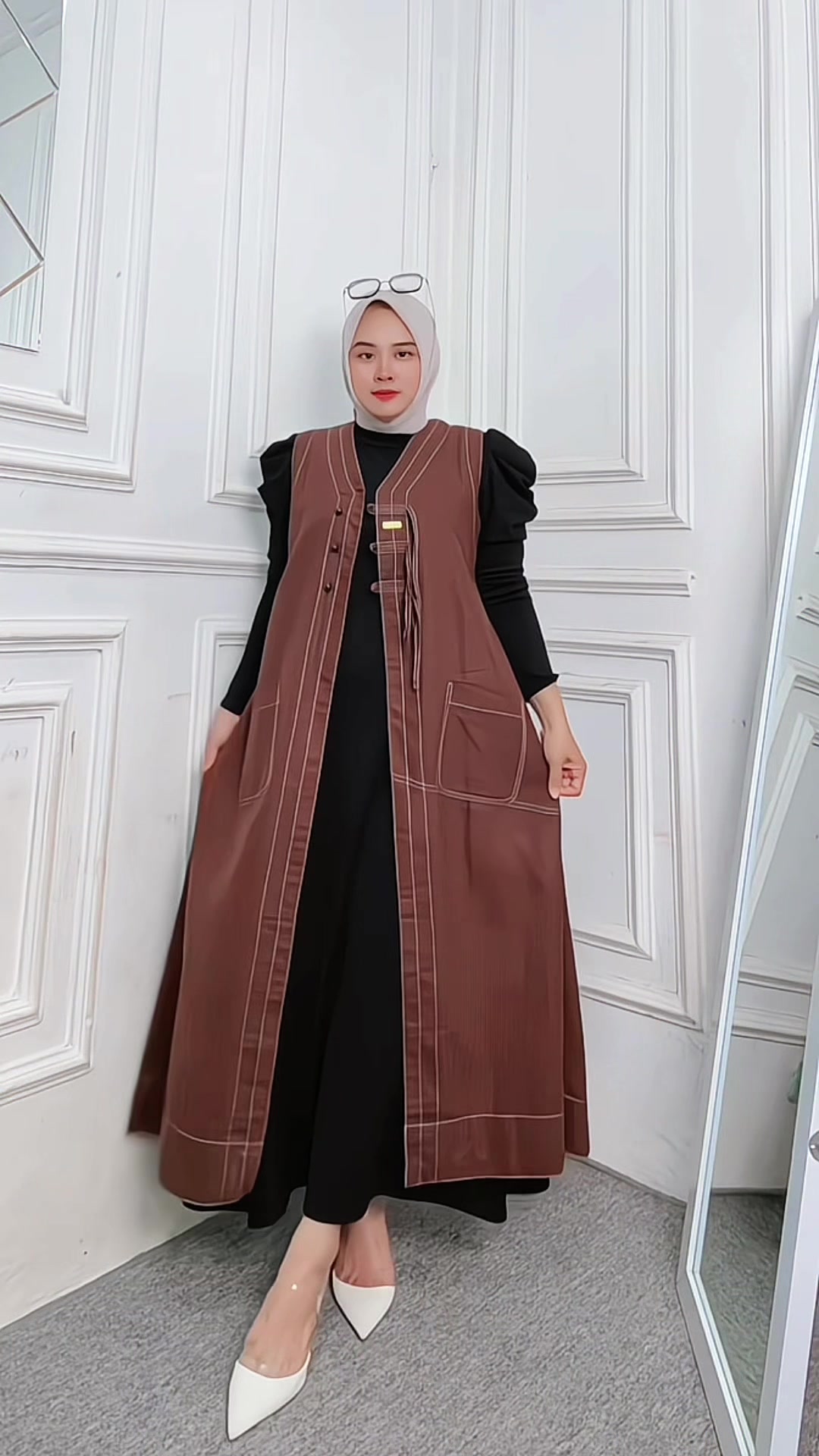 @Raisa Collections