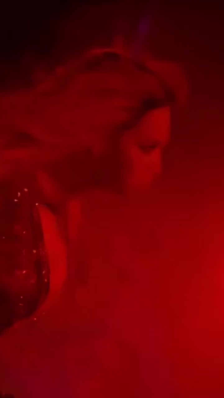 @Oriwhia 🐝