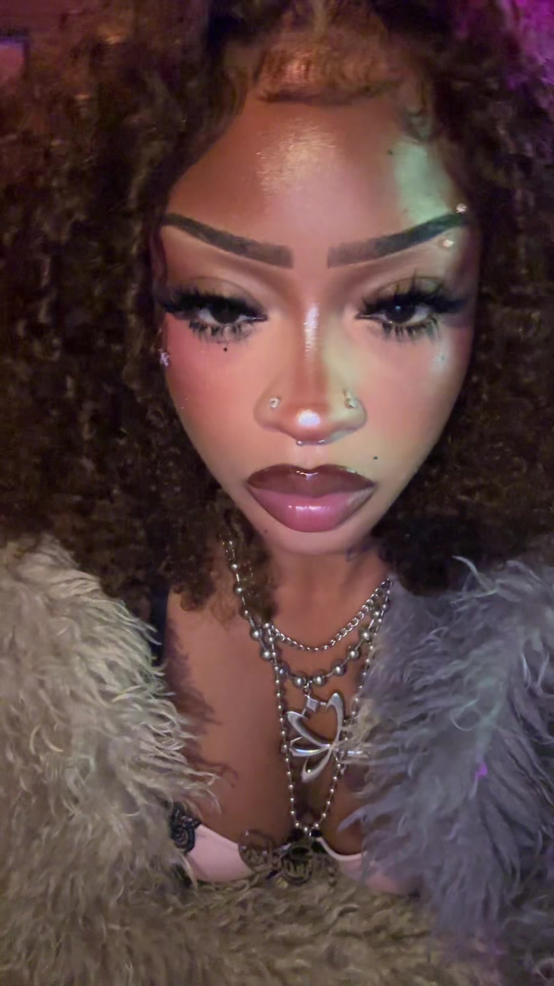 @himynamesunsirae