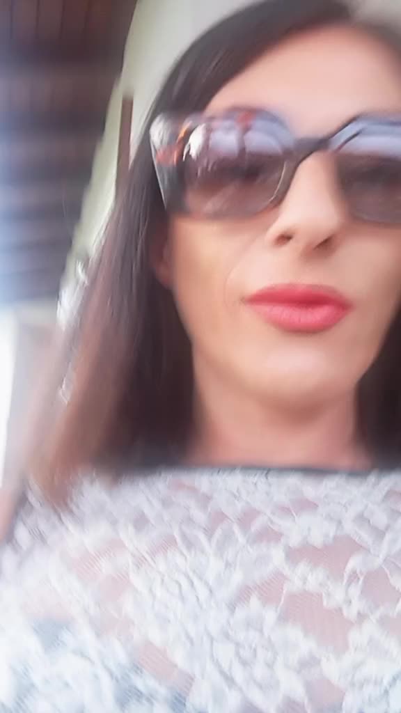 @Lara Del Rey