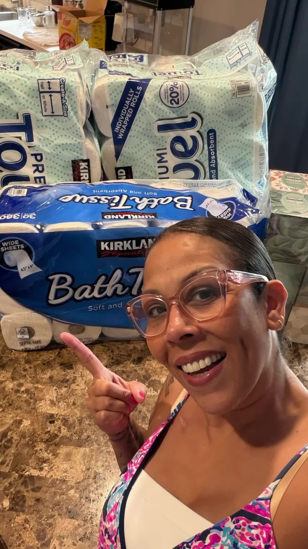 @thereneerochelle