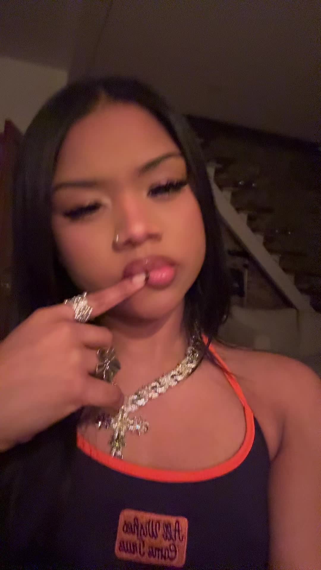 @𝓔𝓵𝔂