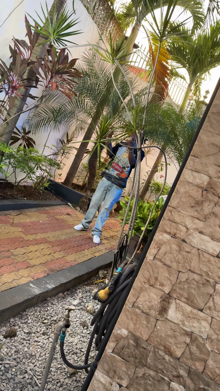 @Biggzmillion