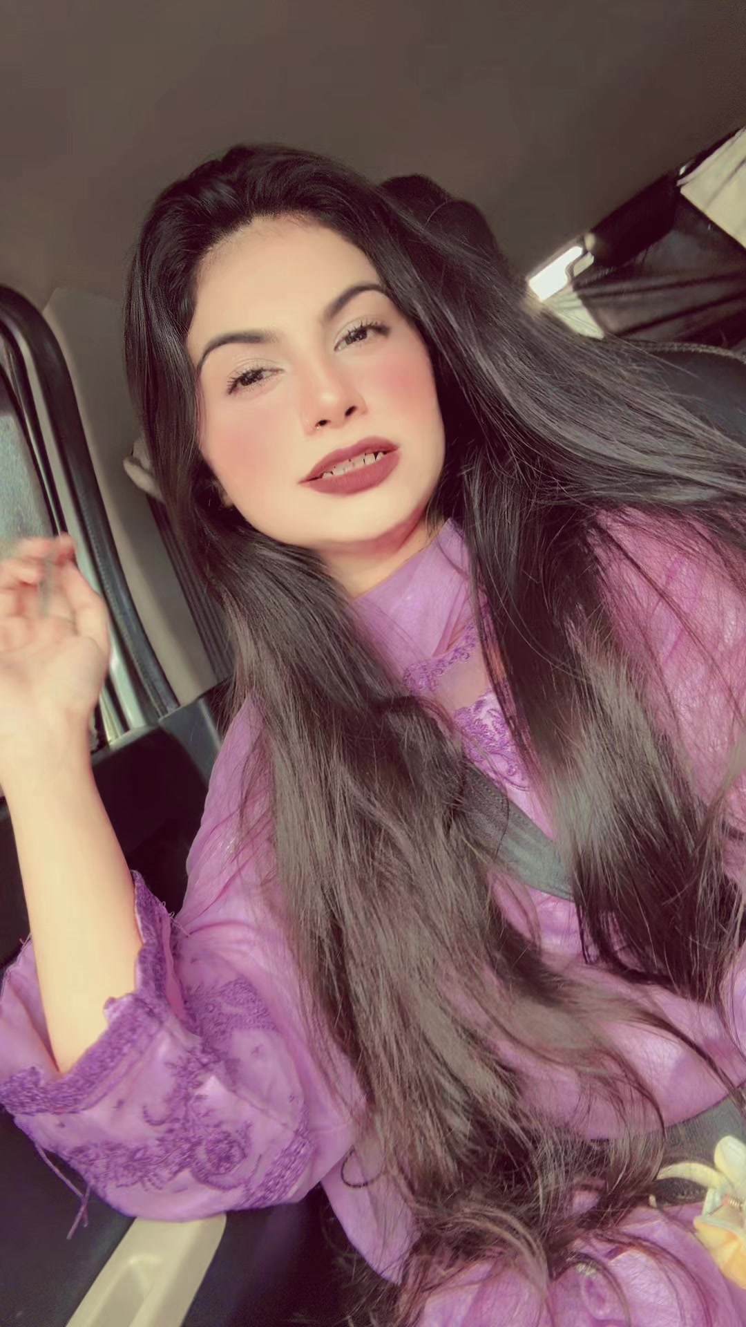 @ZOI🦋