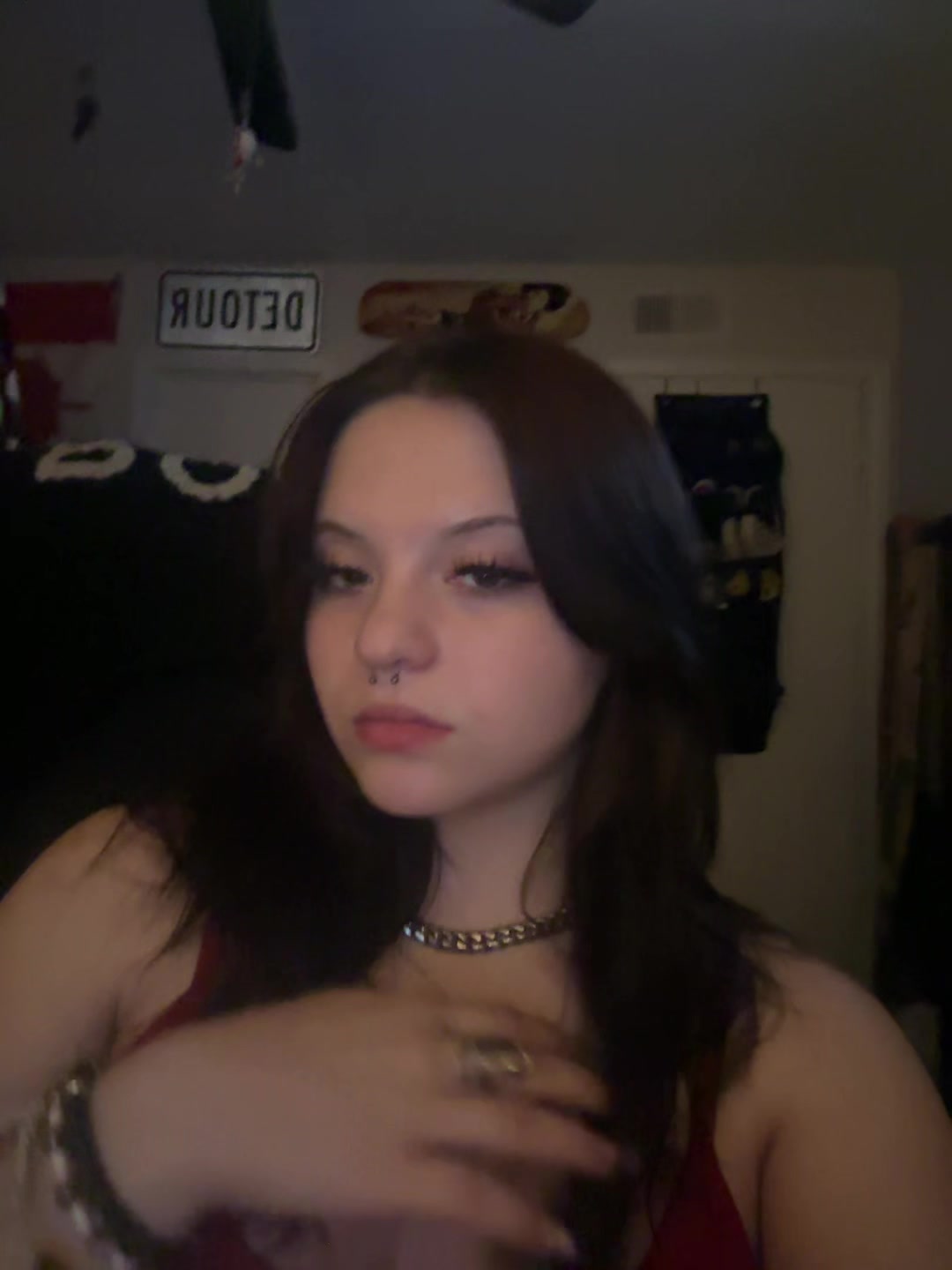 @:3
