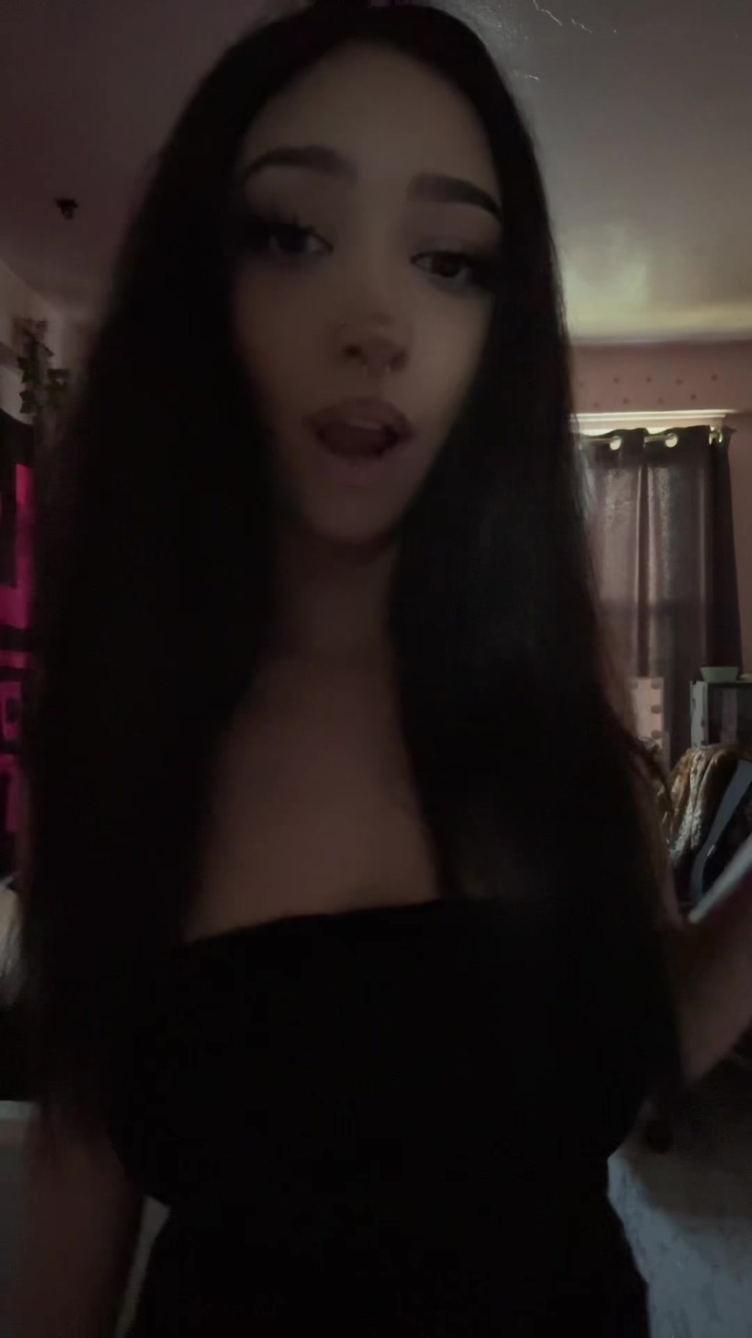 @🐼