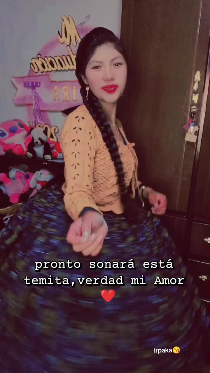 @♥️🦋tú cholita Elvira 🦋♥️