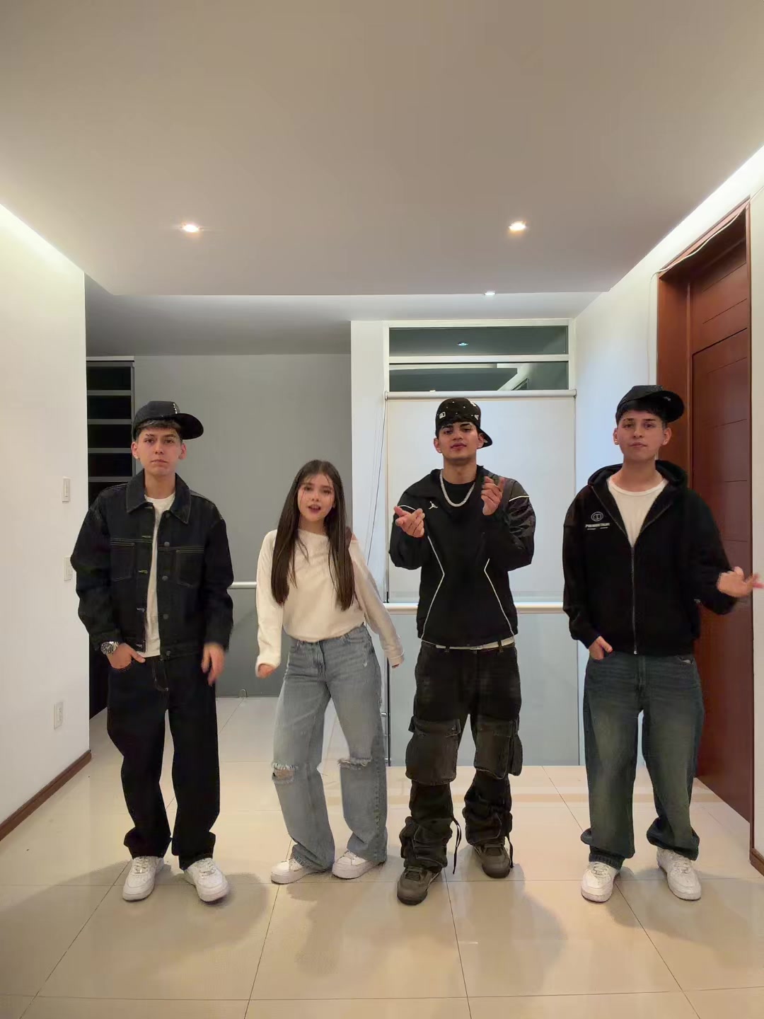 @𝒚𝒂𝒓𝒆𝒎𝒊