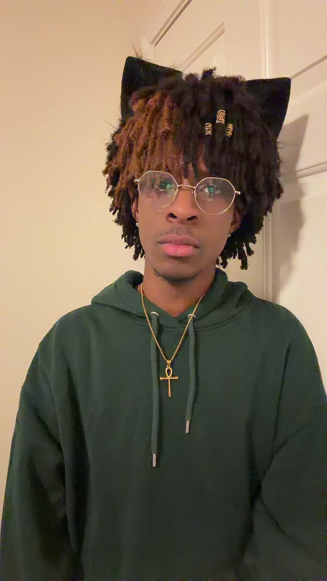 @Itspeanvt