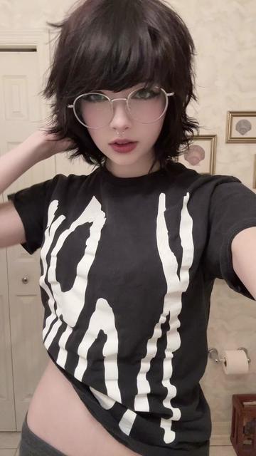 @elliibear