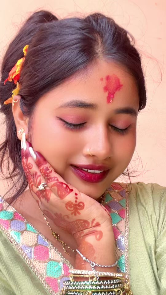 @Aachal Thakur👰🔥😎💐