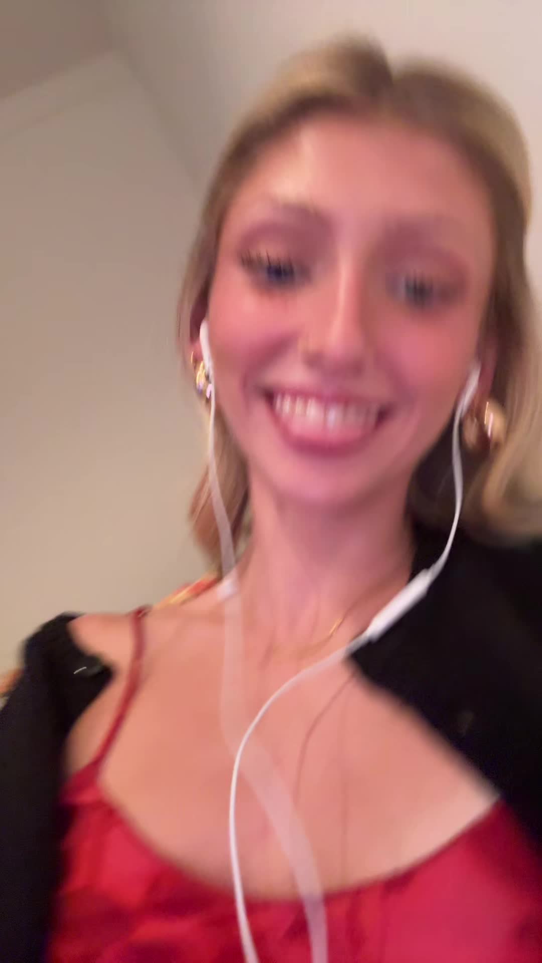 @caroline