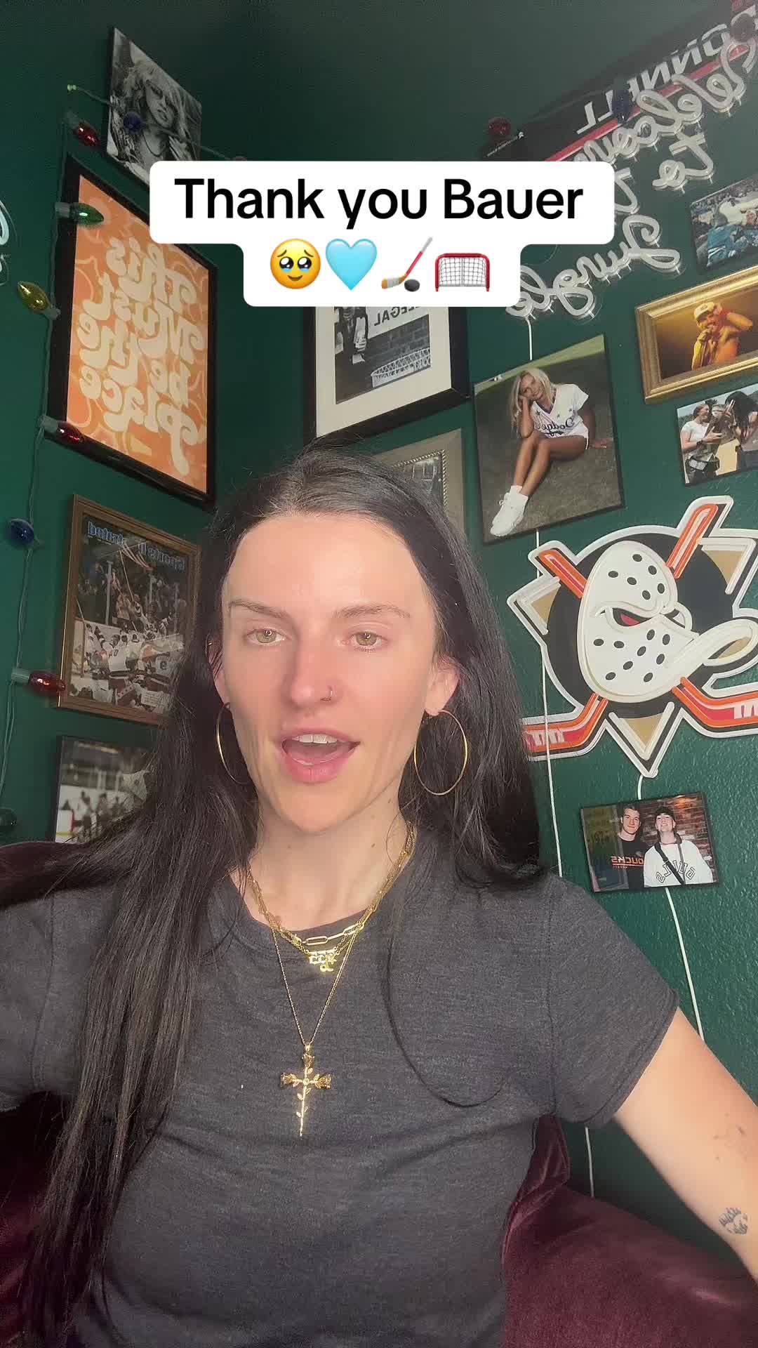 @Annie O&rsquo;D❤️&zwj;🔥Hockey & Fashion