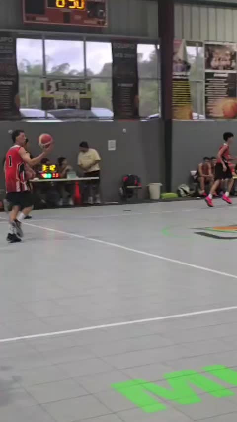 @Nicky 🌸👑🏀