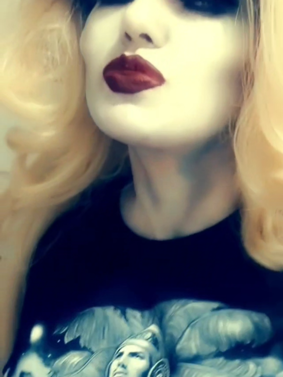 @LorettaVampzOfficial