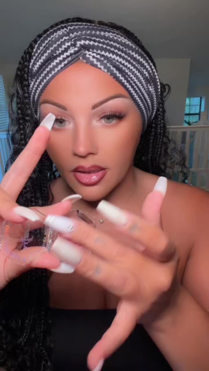 @Tahlia Mua