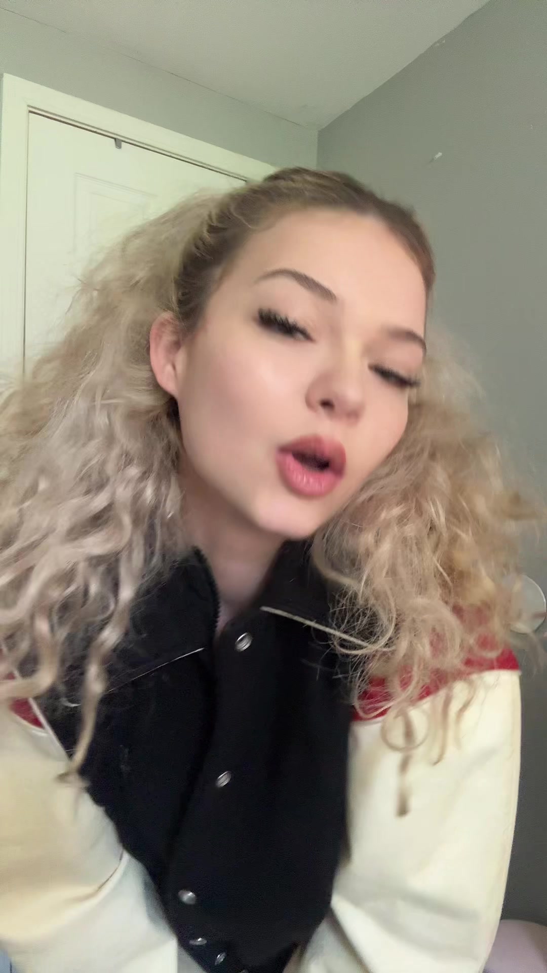 @ℳ✨🐆🍷
