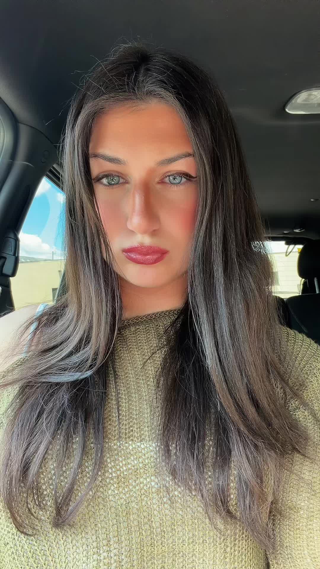 @sabrina