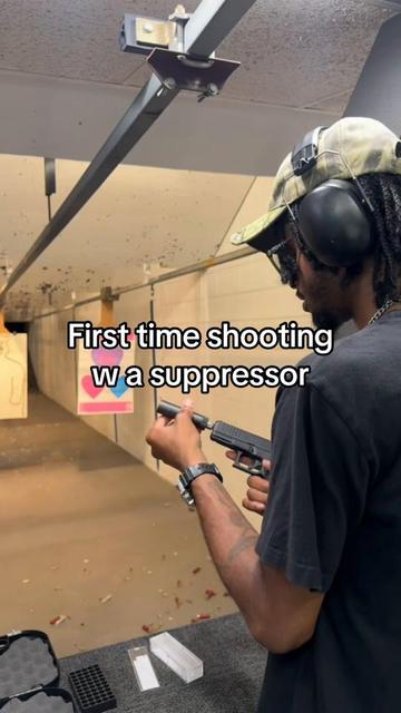 @É.T.