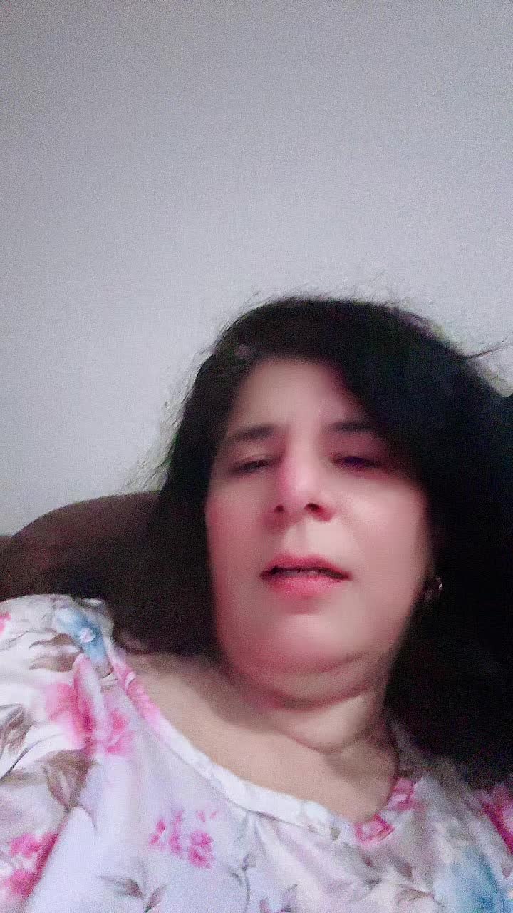 @Bella