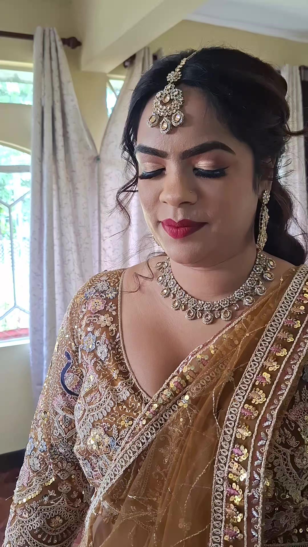 @Ashna_MUA🦋