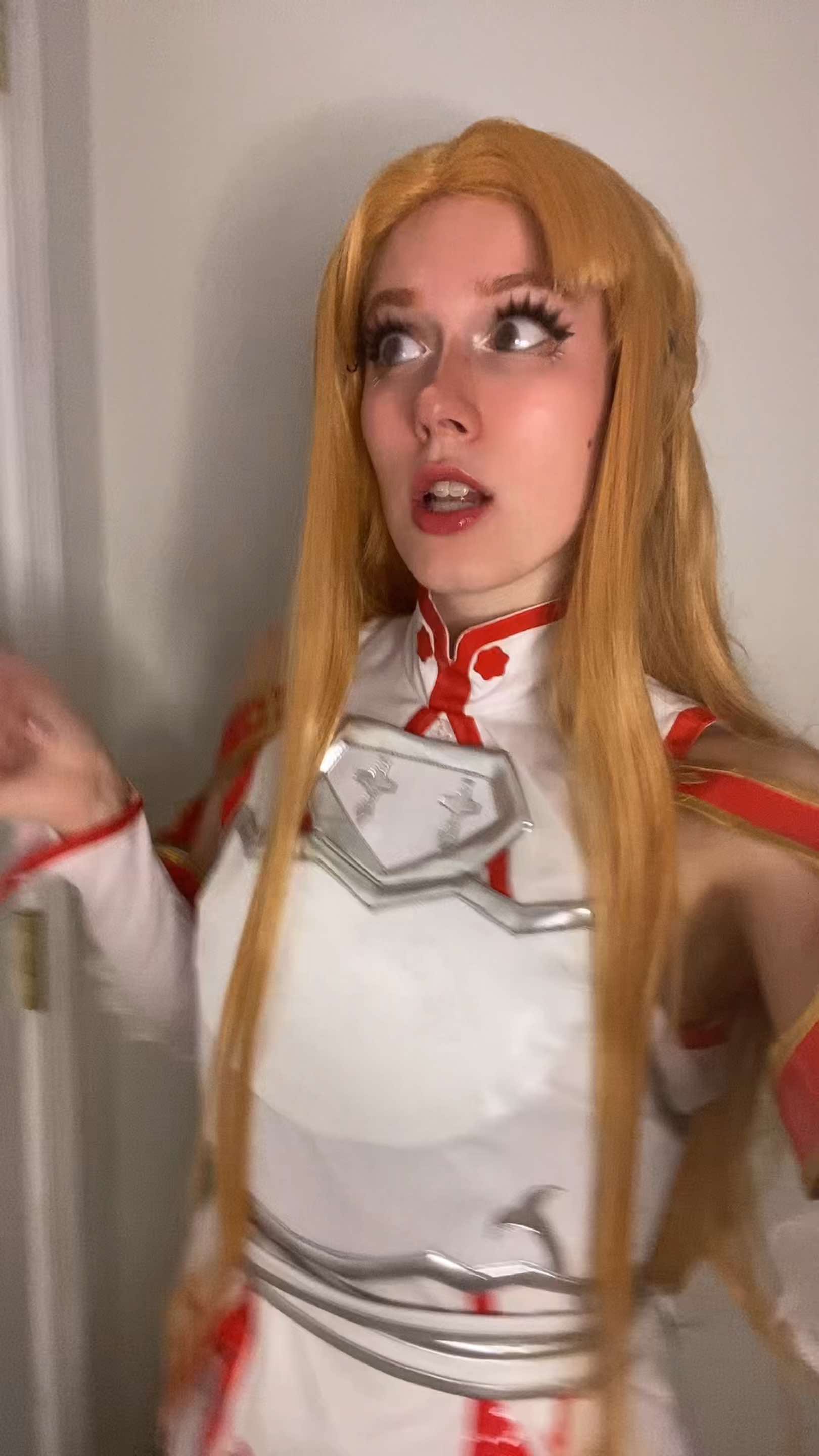 @evie ⋆˙⟡
