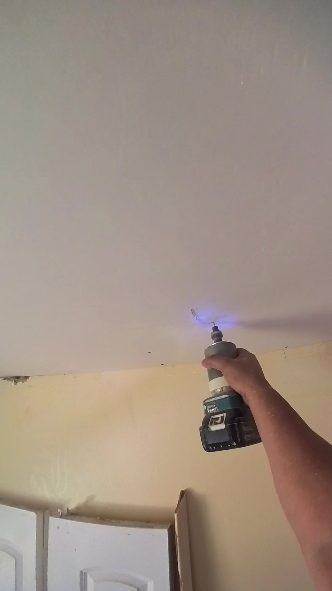 @Drywall_hanger
