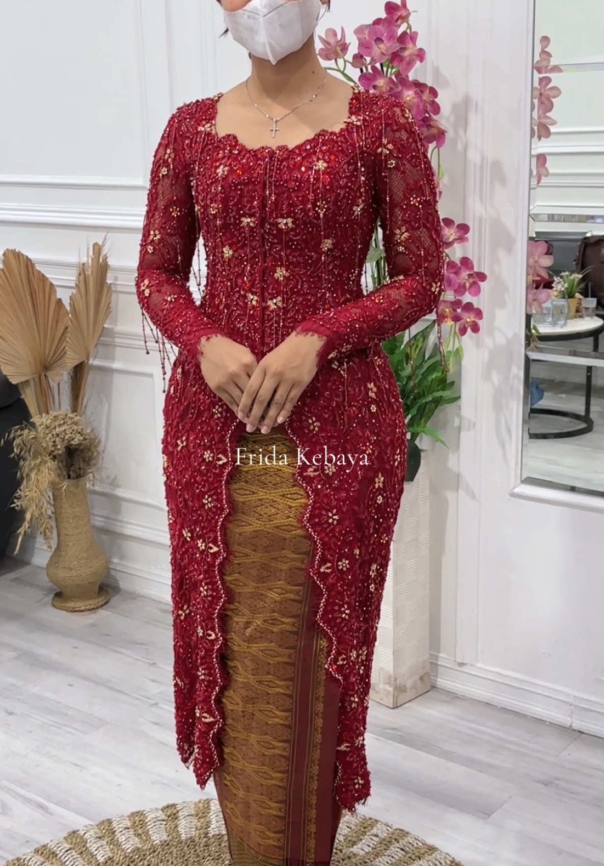 @Frida_Kebaya