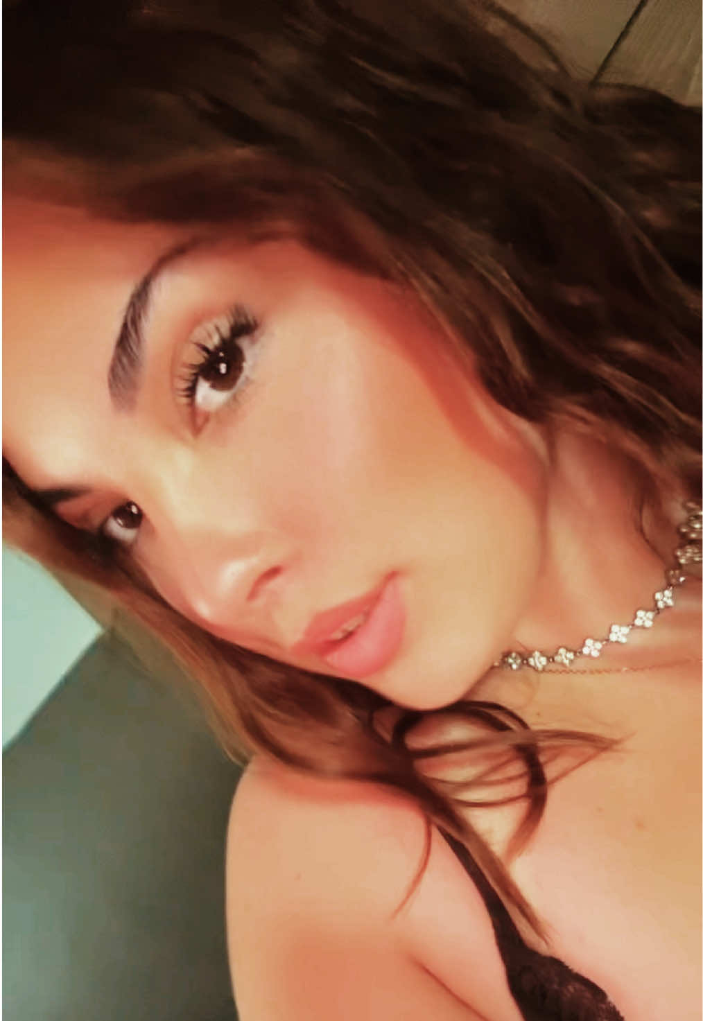 @𝐣𝐞𝐚𝐧𝐧𝐞_𝐠𝐬𝐭𝐥